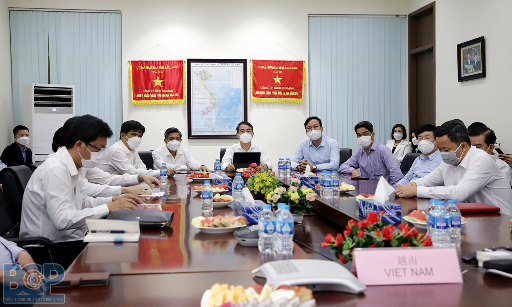 Hau Giang省の代表団は、Bac Giang省のVan Trung 工業団地を訪問し、経験を学びました。